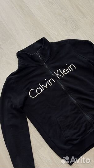 Кофта на молнии