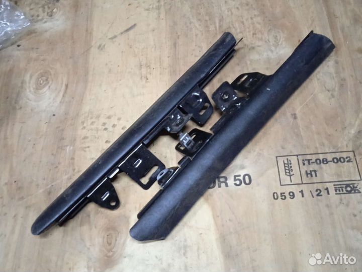 Уплотнитель кузова Ford Mustang 5