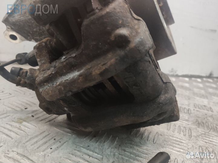 Суппорт передний левый BMW F30 s1132160