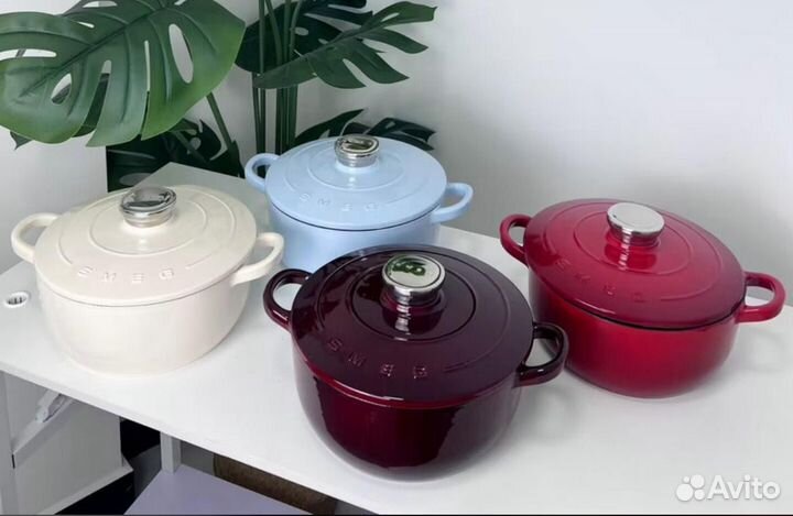 Кастрюля чугунная