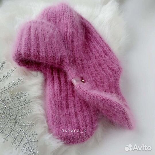 Ручная работа.Ушанка вязанная, женская. Варежки