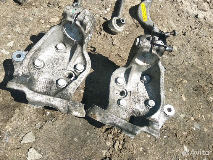 Поворотные кулаки с бмв е90 е91 е92 е93