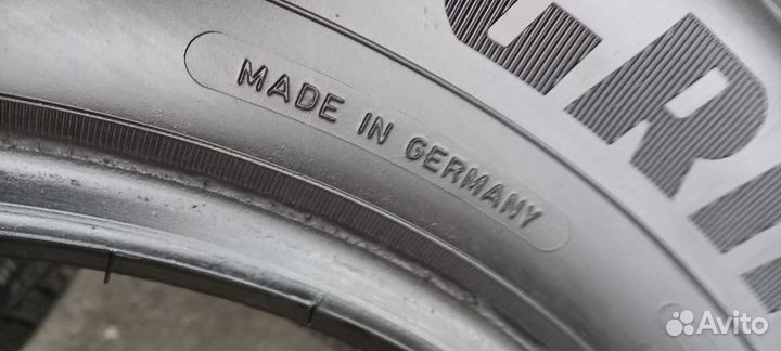 Goodyear EfficientGrip 215/65 R16 98H