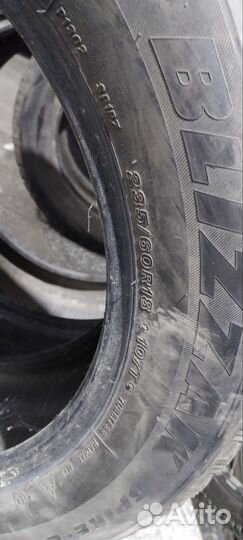 Bridgestone Blizzak Spike-02 235/60 R18