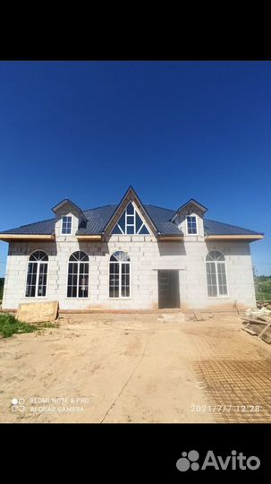 Бригада строителей