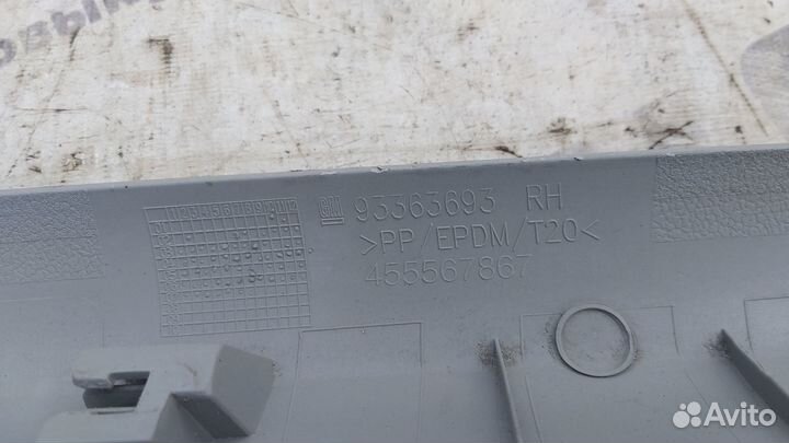 Обшивка передней стойки правая Opel Meriva A