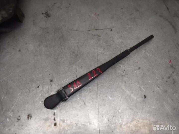 Поводок дворника задний Лада Калина 126 2012