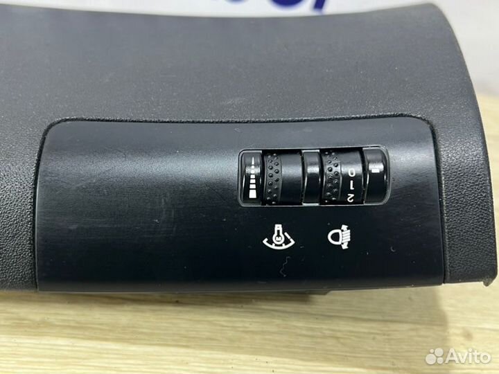 Накладка торпедо Kia Ceed универсал G4FC 2012