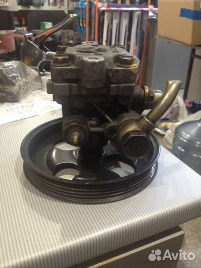 Mitsubishi MR 353612 Насос гидроусилителя