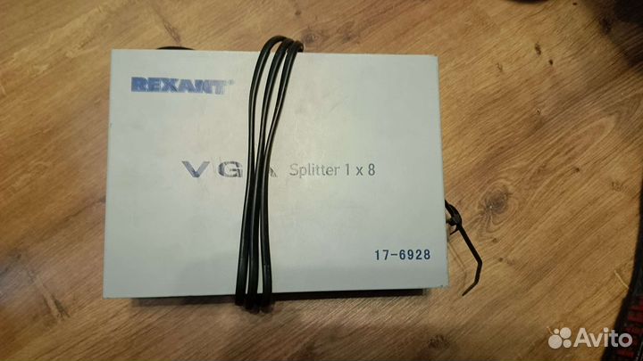 Сплиттер vga 1x8