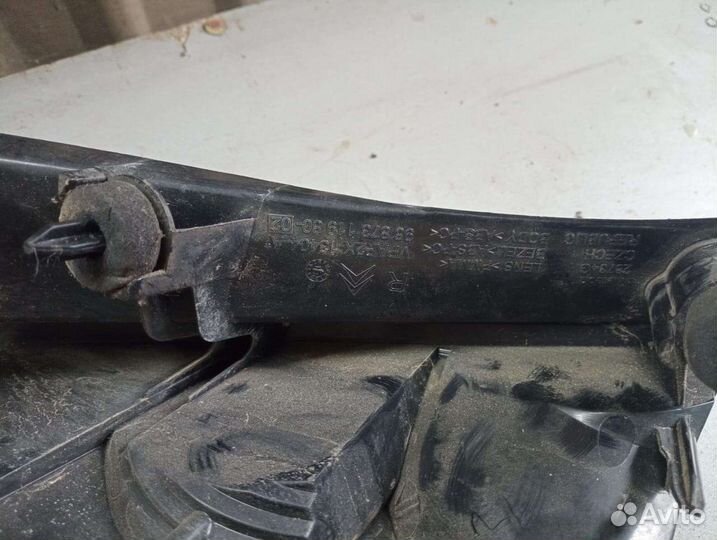 Фонарь задний правый citroen c4 b7 хеч