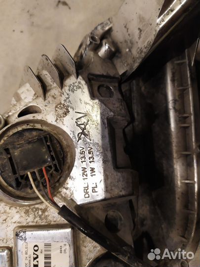 Фара дневного света правая Volvo XC60