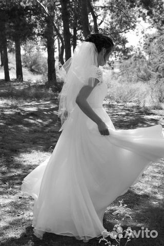 Свадебное платье с чехлом