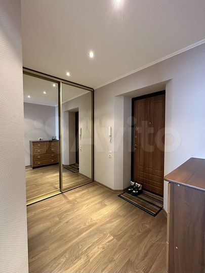 2-к. квартира, 48 м², 8/10 эт.