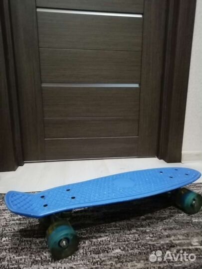 Скейт пенниборд