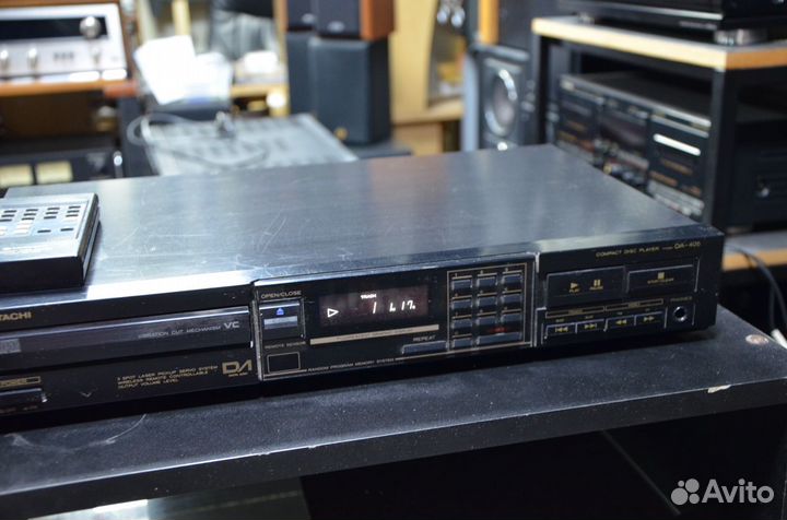 CD-проигрыватель Hitachi DA-405 пульт