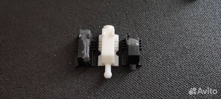 Каретки фар Opel Omega B