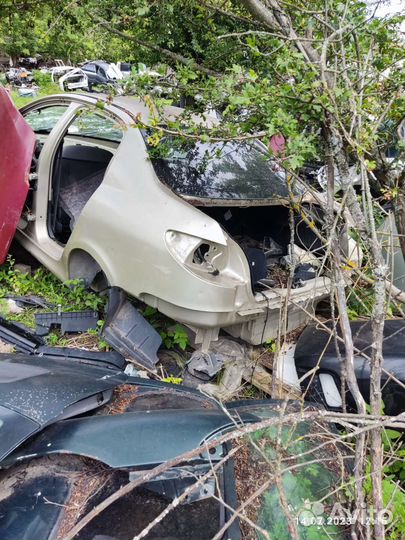 Крыло заднее Peugeot 206 седан
