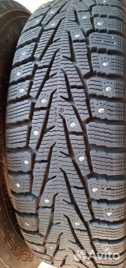 Зимняя шипованная резина в сборе на дисках R16