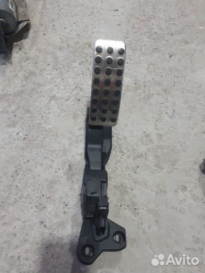 Педаль газа мерседес GLS 166