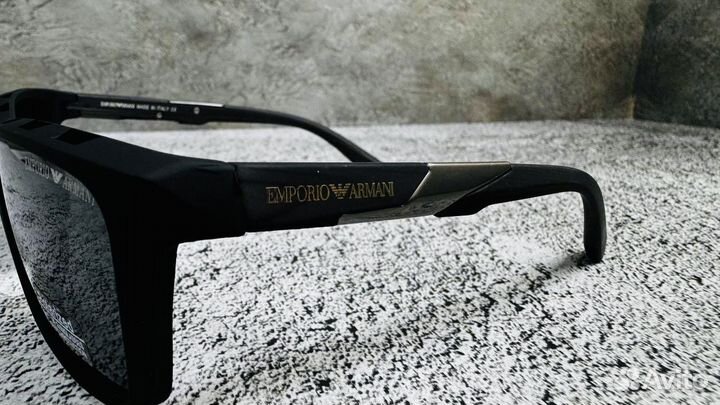 Солнцезащитные очки мужские Armani
