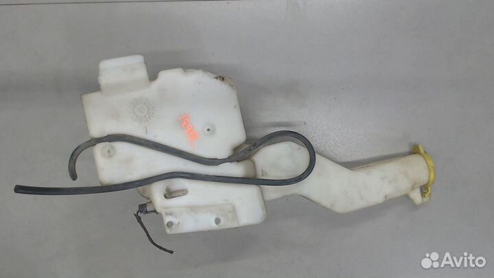 Бачок омывателя Chrysler Town-Country, 1999