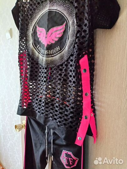 Костюм производство Турция. Бренд tatu. Новый