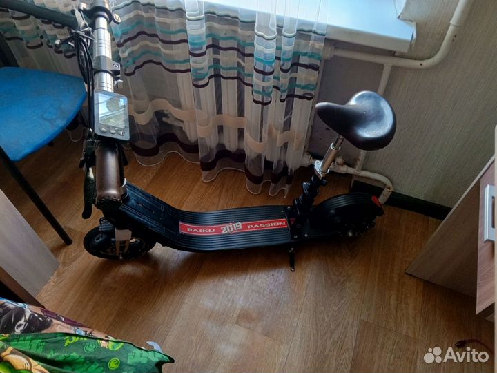 Самокат взрослый электрический бу
