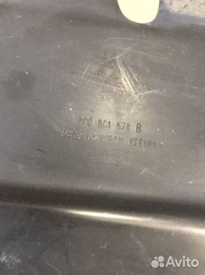 Кронштейн сидений Порше Кайен 958(1463)