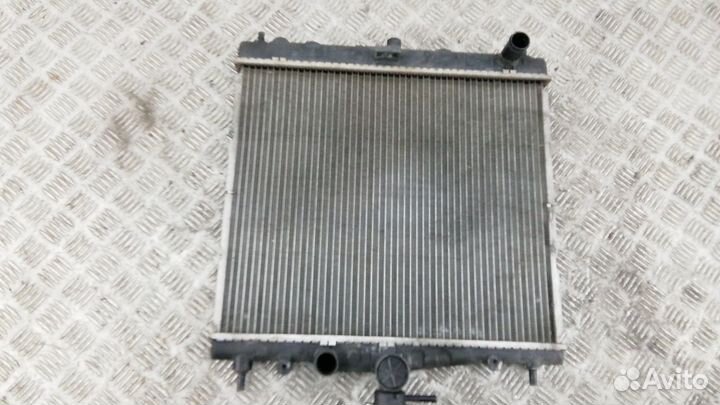 Радиатор системы охлаждения Nissan Note E11