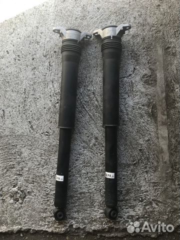 Амортизаторы задние Mazda 3. 2020г Америка
