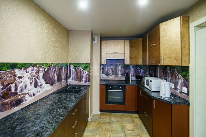 3-к. квартира, 77 м², 10/19 эт.