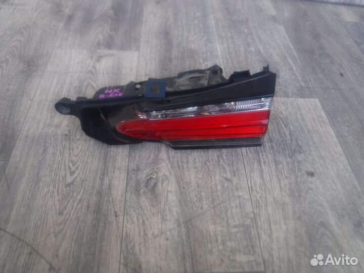 Фонарь правый внутренний №24 lexus NX 2016