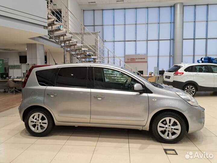 Nissan Note 1.6 AT, 2010, 196 901 км