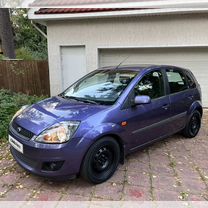 Ford Fiesta 1.6 AT, 2007, 240 000 км, с пробегом, цена 435 000 руб.