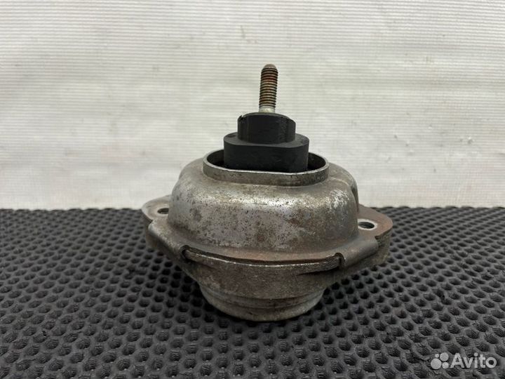 Подушка двигателя левая Bmw X3 E83 M47D20 2.0 2006