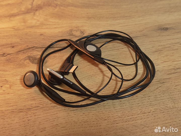 Кабели, зарядки, наушники Samsung