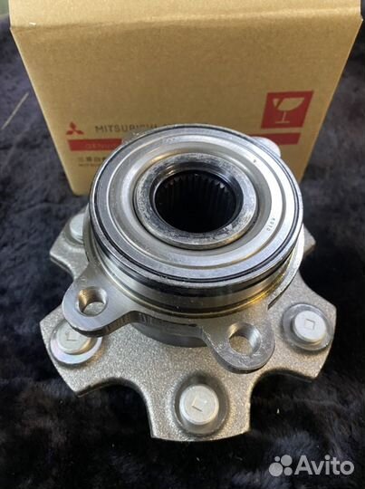 Ступица заднего колеса в сборе Паджеро 3 4