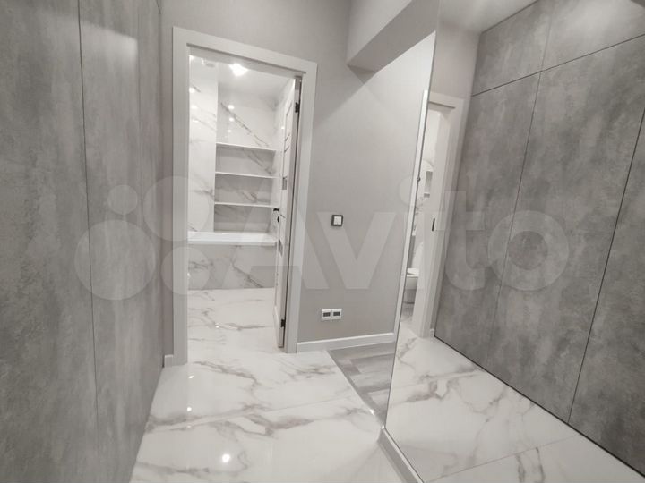 2-к. квартира, 73 м², 4/9 эт.