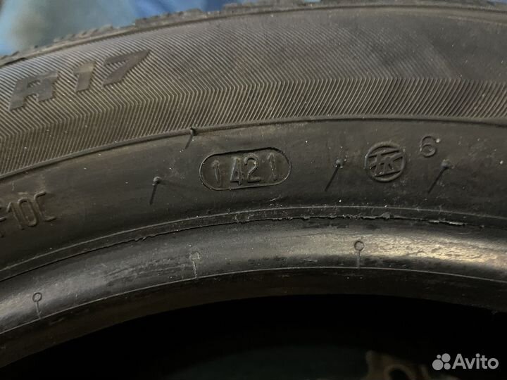 Viatti Brina Nordico V-522 215/50 R17