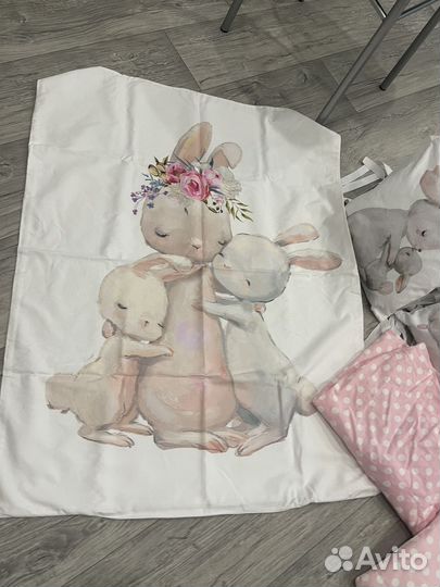 Бортики с постельным бельем для новорожденных