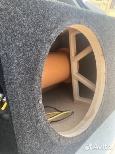 Продам короб сабвуфера под 12 диаметр