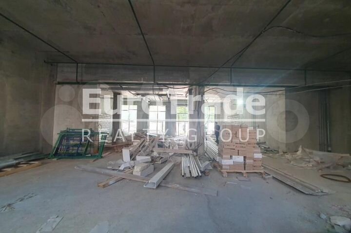 Сдам торговое помещение, 234 м²