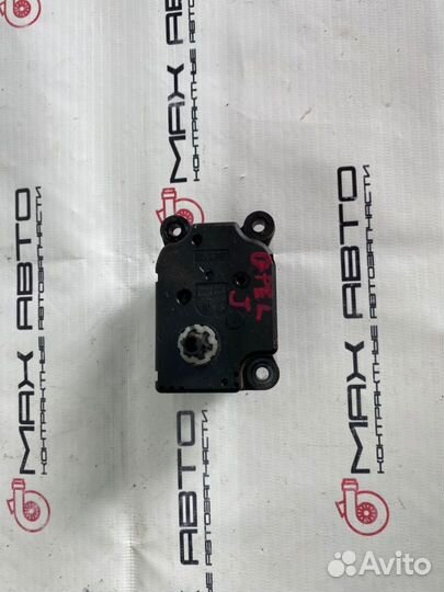 Б/У Сервопривод заслонки печки (моторчик