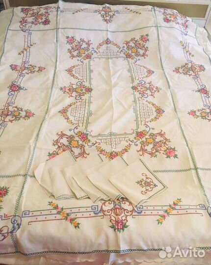Продам роскошную очень старинную скатерть 1917г