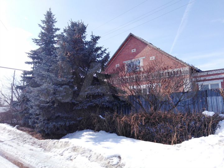 Дом 190 м² на участке 10 сот.