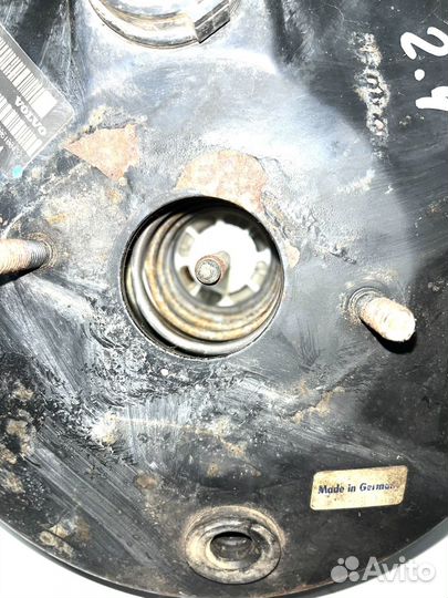 Вакуумник Volvo S80 2.4 АКПП