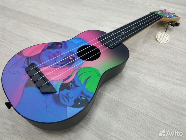Укулеле новое с чехлом Flight
