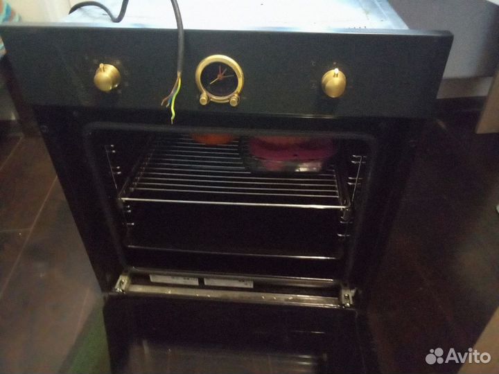 Электрический духовой шкаф Beko ORE27205A