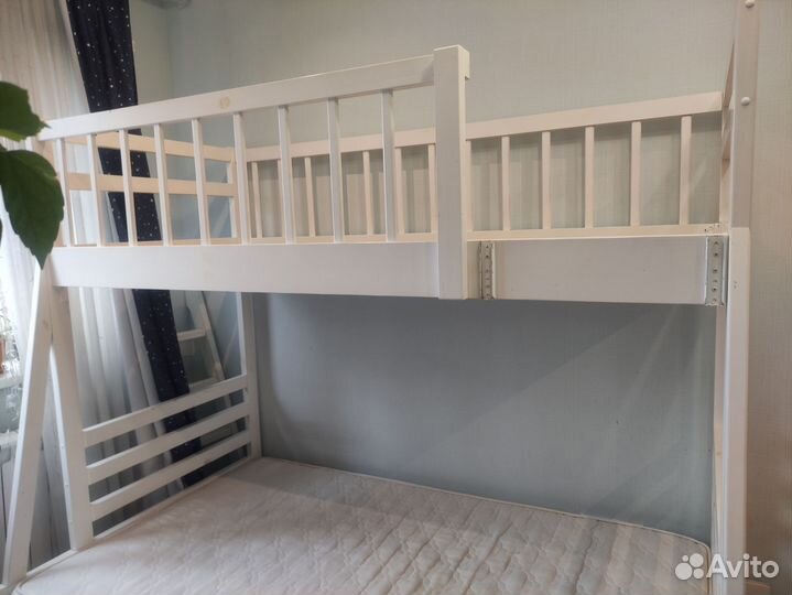 Двухъярусная кровать бу